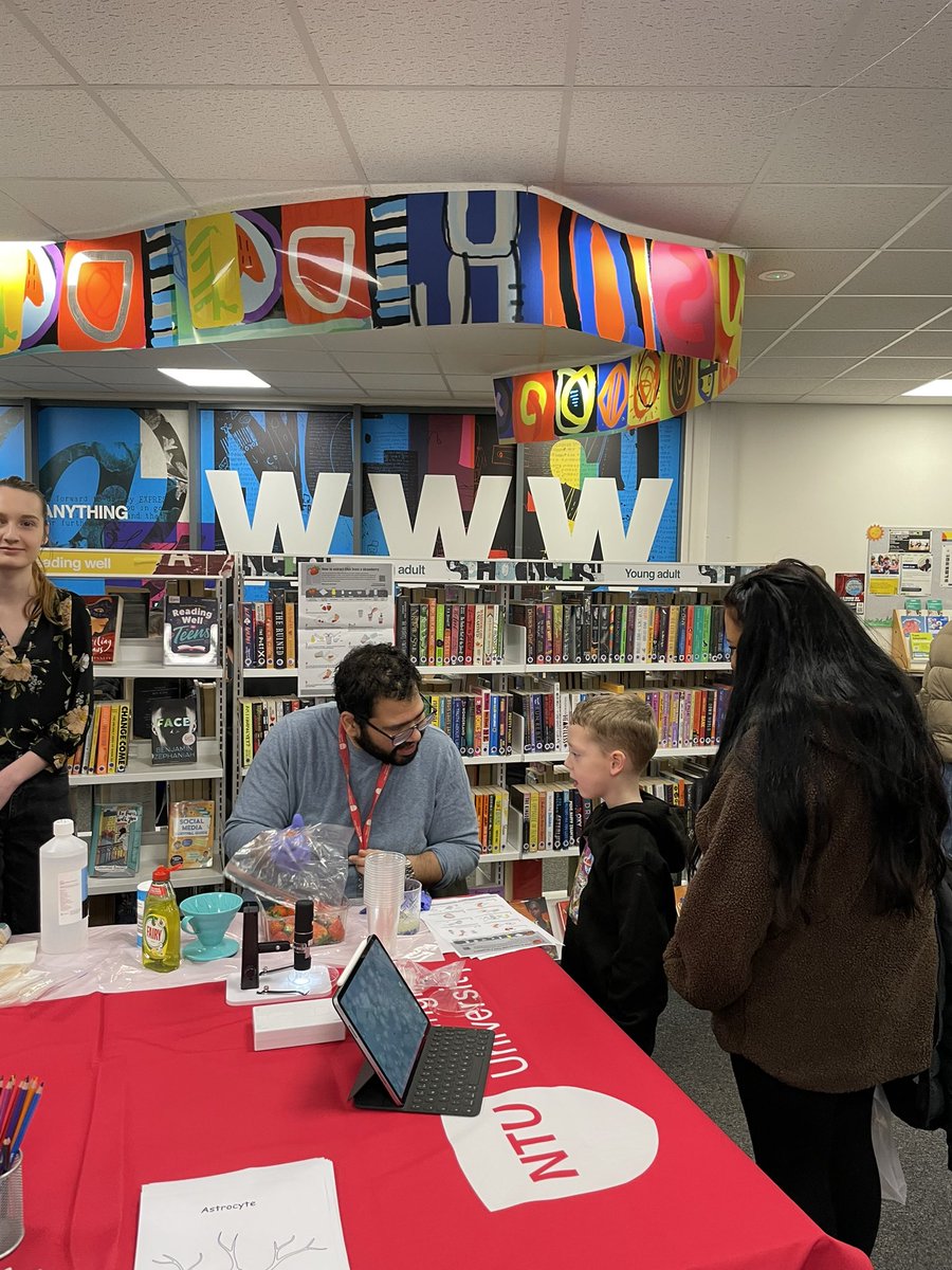 ottaviani_s's tweet image. What a great morning of science fun @NottsFOSAC 🧬 🧫 🧪 Thanks to all wonderful kids and parents that came along and got involved in many fun science activities! Thanks to all @NTUSciTech students and staff from @NTUBIOSCIENCES and @NTUEng that made it happen!