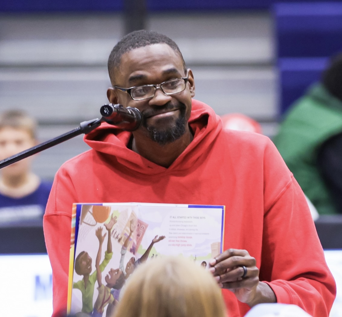 Suzanne Slade | Children's Book Author (@authorsslade) on Twitter photo 🏀Former @harlemglobetrotters Bryan "B Nice" Narcisse reads SWISH! THE SLAM-DUNKING, ALLEY-OOPING, HIGH-FLYING HARLEM GLOBETROTTERS for the Read and Rebound celebration in SC
upstatetoday.com/lifestyle/read…
@dwdllc <a href="/bnice21/">Bryan Narcisse aka B Nice 🧃</a> @devas_t <a href="/LittleBrownYR/">Little, Brown Young Readers</a> 🏀Former @harlemglobetrotters Bryan "B Nice" Narcisse reads SWISH! THE SLAM-DUNKING, ALLEY-OOPING, HIGH-FLYING HARLEM GLOBETROTTERS for the Read and Rebound celebration in SC
upstatetoday.com/lifestyle/read…
@dwdllc <a href="/bnice21/">Bryan Narcisse aka B Nice 🧃</a> @devas_t <a href="/LittleBrownYR/">Little, Brown Young Readers</a>