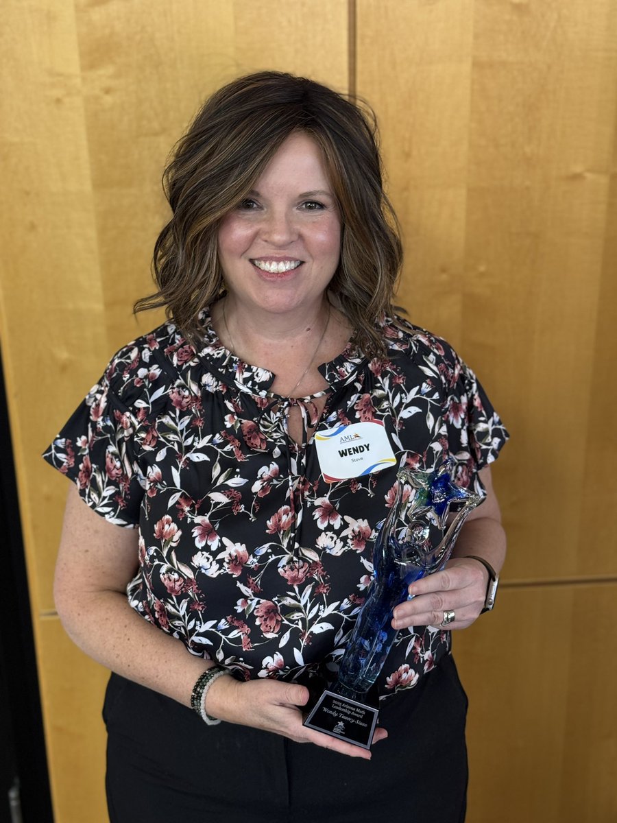 Congratulations to our Arizona Math Leadership Award winner for 2025 Wendy Stove! 🏆