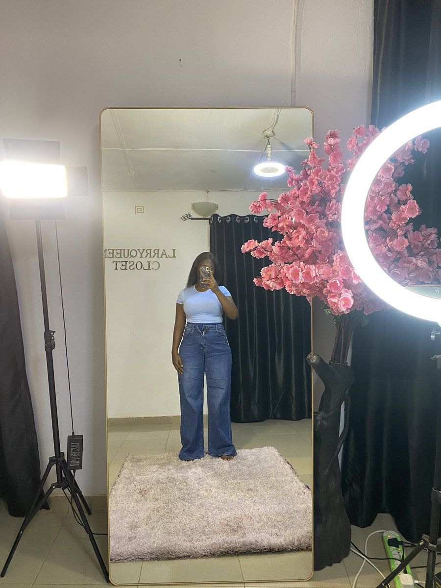 Your Favorite Business Girl/ I T Girl tweet media