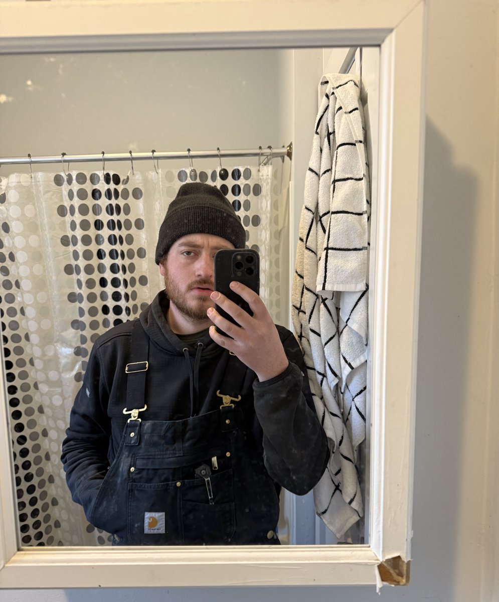 Toupée Guevara tweet media