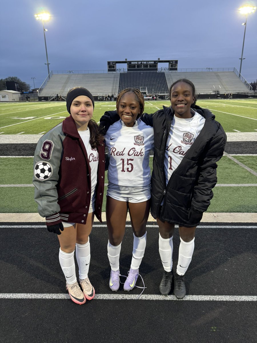 ROLadyHawksoccer⚽️ (@rohawksoccerldy) on Twitter photo Varsity Match day win vs Kaufman! 3-1 result! Players of the match:
MVP: Skyler
Defense: <a href="/caracsoccer15/">Cara Conner</a>
Offensive: <a href="/BeamonTatiyana/">Tatiyana Beamon</a> ⚽️🅰️
Other stats:
<a href="/ajanelson2025/">Aja Nelson</a> ⚽️
<a href="/SaiyanCross2026/">Saiyan Cross</a> ⚽️🅰️
<a href="/roisdathletics/">roisdathletics</a> <a href="/tascosoccer/">TASCO</a> <a href="/LethalSoccer/">Coach Duque</a> <a href="/SportsDayHS/">SportsDayHS</a> <a href="/DFW_Girls_HS_VS/">DFW Girls HS Varsity Soccer</a> Varsity Match day win vs Kaufman! 3-1 result! Players of the match:
MVP: Skyler
Defense: <a href="/caracsoccer15/">Cara Conner</a>
Offensive: <a href="/BeamonTatiyana/">Tatiyana Beamon</a> ⚽️🅰️
Other stats:
<a href="/ajanelson2025/">Aja Nelson</a> ⚽️
<a href="/SaiyanCross2026/">Saiyan Cross</a> ⚽️🅰️
<a href="/roisdathletics/">roisdathletics</a> <a href="/tascosoccer/">TASCO</a> <a href="/LethalSoccer/">Coach Duque</a> <a href="/SportsDayHS/">SportsDayHS</a> <a href="/DFW_Girls_HS_VS/">DFW Girls HS Varsity Soccer</a>