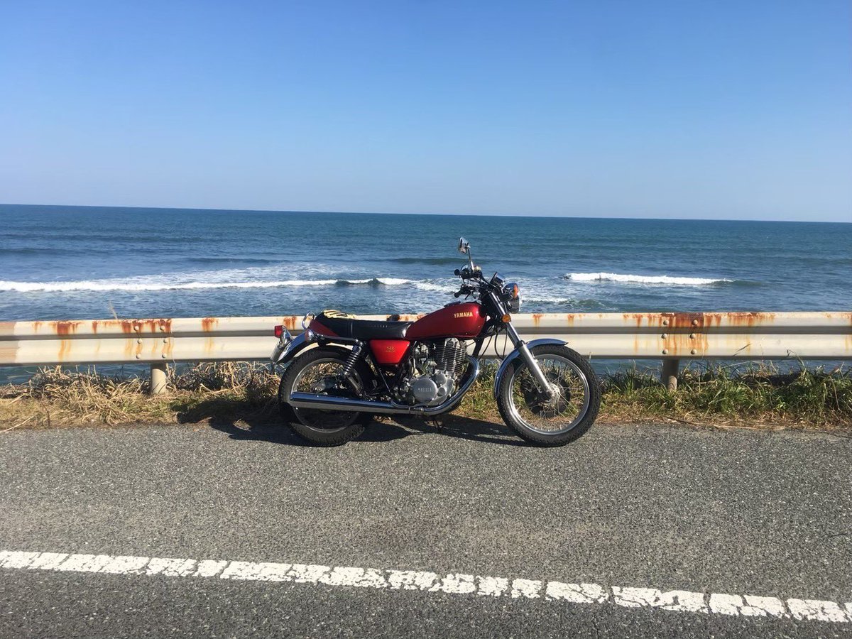 evi_chili's tweet photo. 俺も初めて買ったバイクが初期型のSRだからこの漫画読むとなんかジ~ンと来る。 https://t.co/5tWqODbcEq