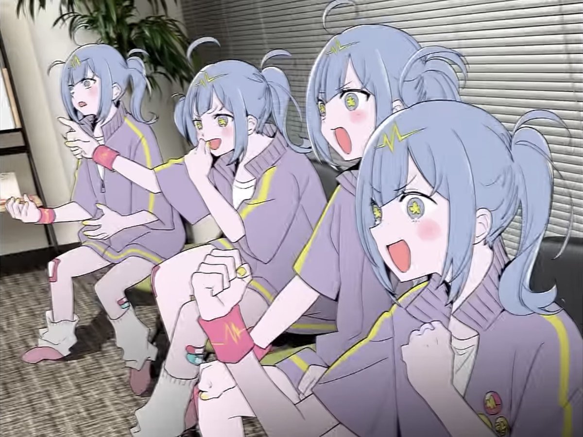 外人 四 コマ