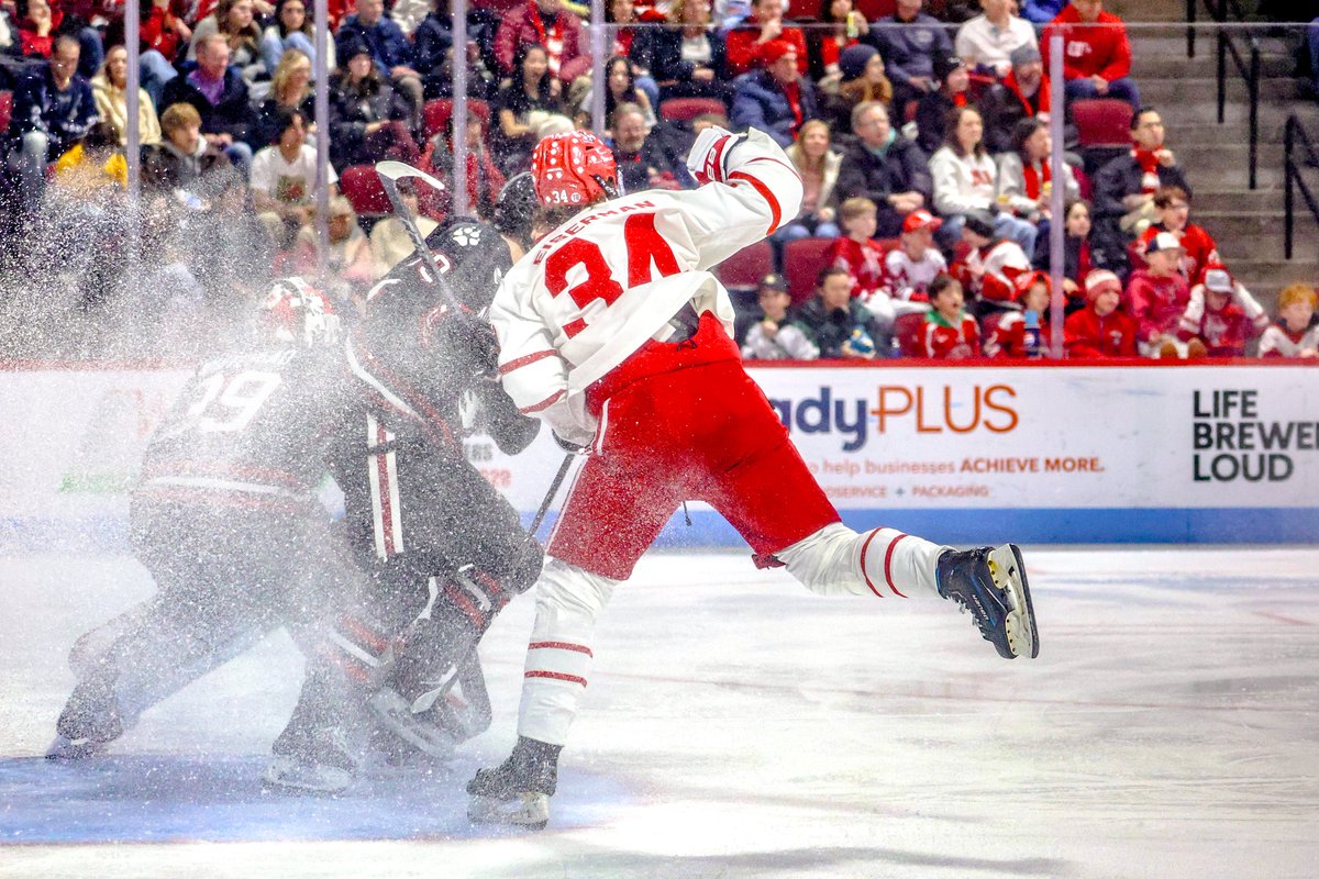 BU men's hockey was dominated by Northeastern in a 5-1 loss at Agganis Arena.

✍️ <a href="/iamelicloutier/">Eli Cloutier</a> 
📸 <a href="/tokenalaskan/">annika</a> 

t.co hockey.dailyfreepress.com/2025/02/21/bu-…
