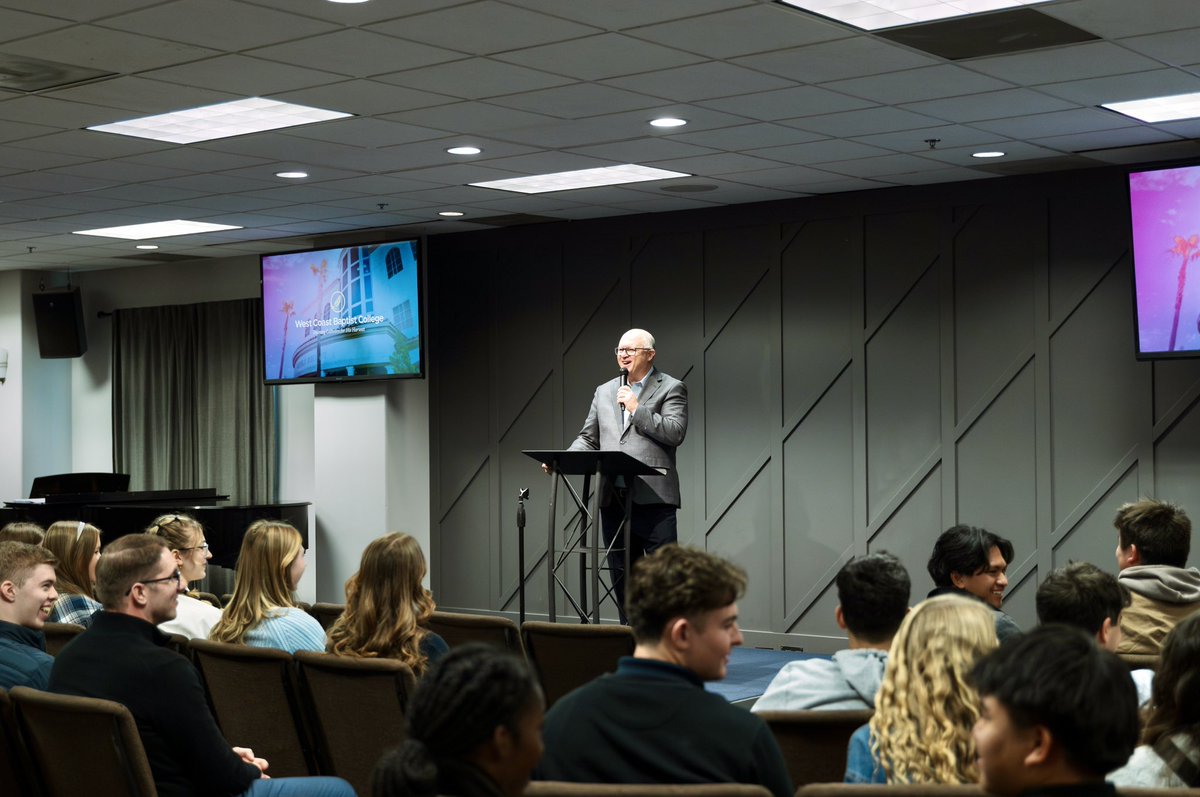 PaulChappell's tweet photo. Thrilled to welcome high school students to @wcbc_today campus to experience College for a Day!
#WCBCedu
#TraintoChangetheWorld https://t.co/doLxJEOUKQ