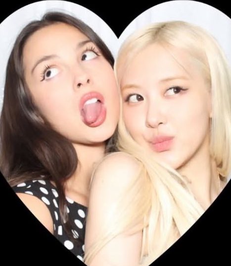 ROSÉ AND OLIVIA OMG