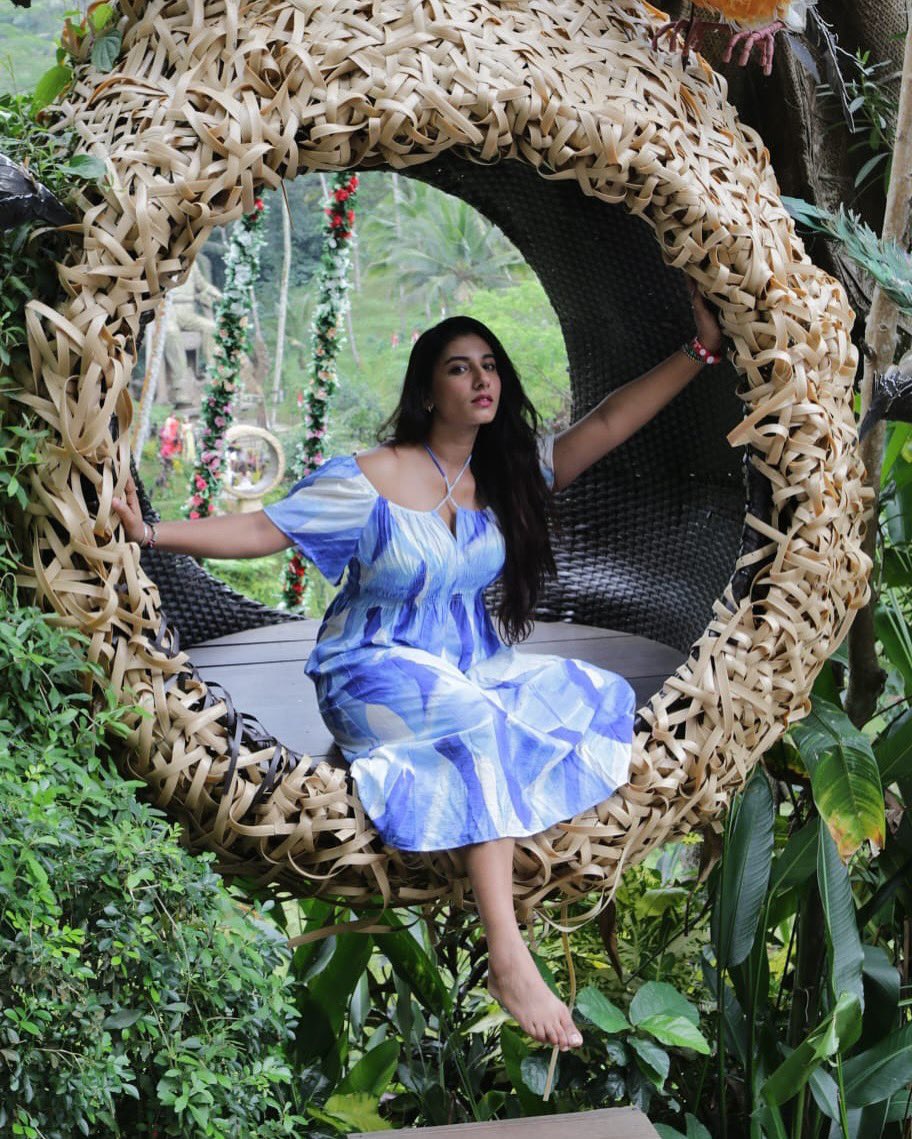 GkW5FUCaoAIXbpM?format=jpg&name=medium