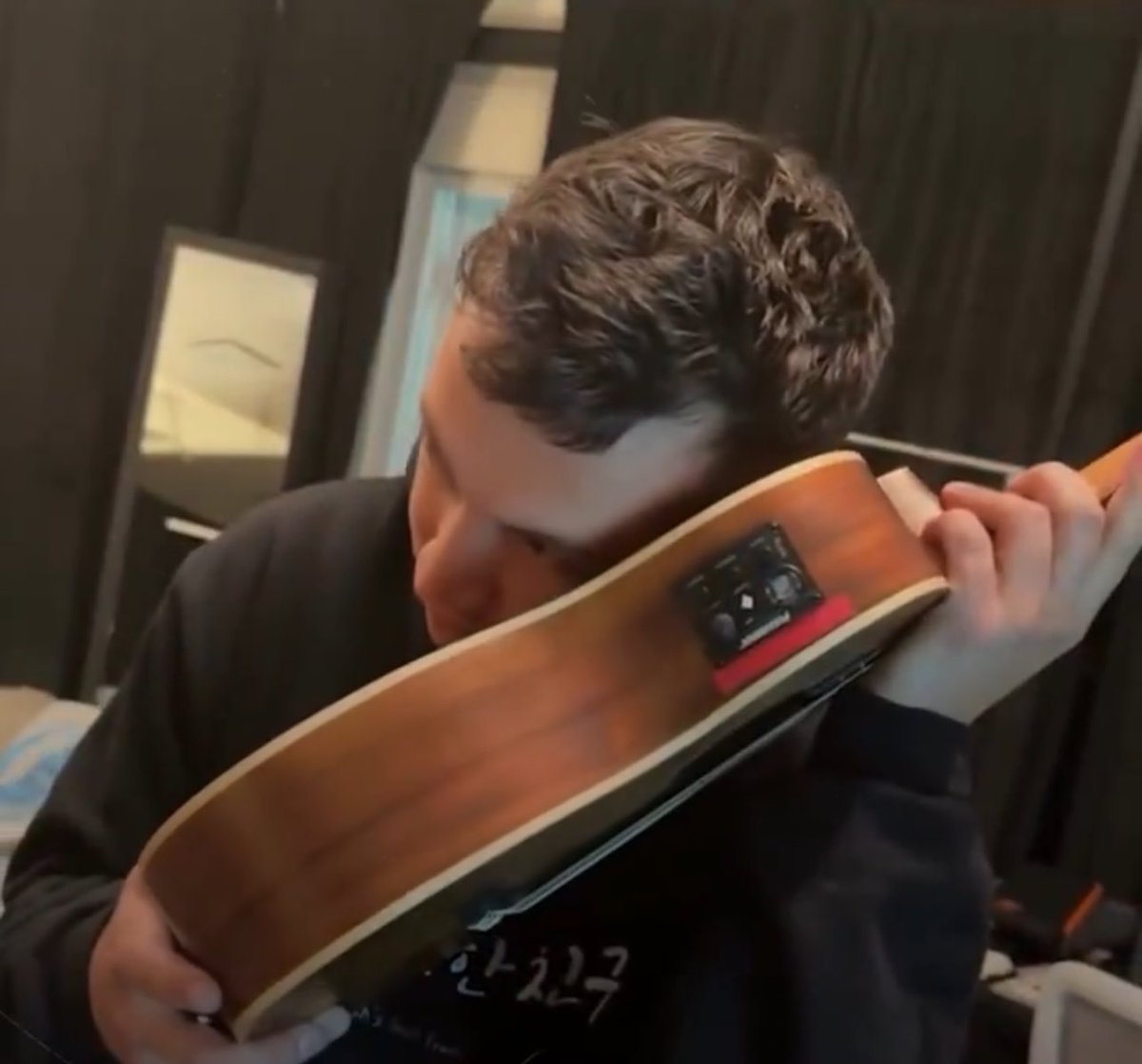 bonjarion poolnoodle tweet media