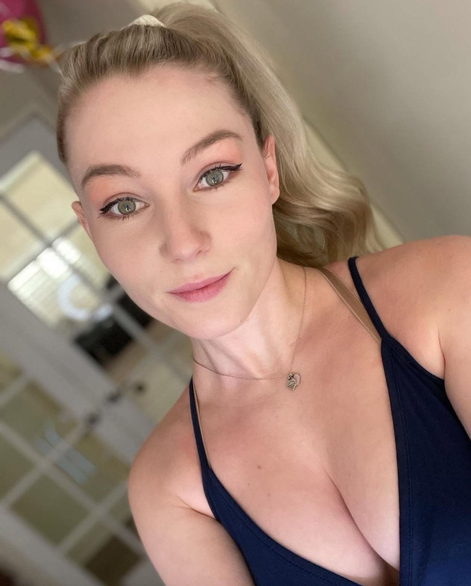 EachStp's tweet image. Hello everyone so I really want you to text me on messenger and I am here looking for long term serious relationship with the right man and because I have been single every since the man I am dating died please if you don’t serious don’t text me and don’t send me a friend request