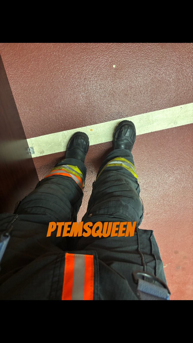 PtqueenIg's tweet photo. Action shots from this weeks training🔥
#socksgirl #socks #wornsocks #sweatysocks #dirtysocks #smellysocks #wellwornsocks #wellworn #anklesocks #sockselfie #socks #anklesocklover #cutesocks #socksofinstagram #socksoftheday #ems #firstresponder https://t.co/Y7LVf8szVY