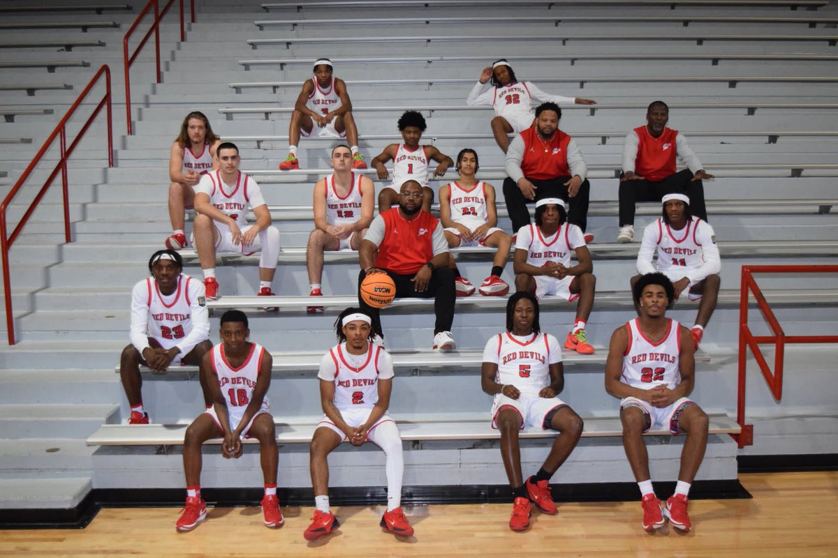 Clinton High School Basketball tweet media