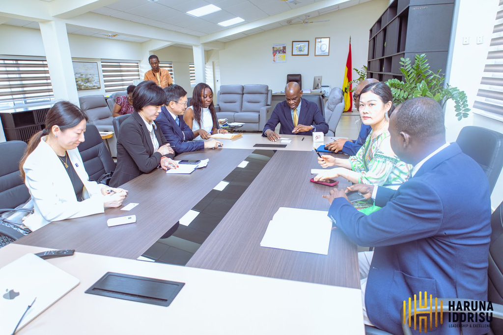 iharunaiddrisu's tweet image. I hosted Turkish, Chinese and Ukrainian delegations today. We discussed several issues that will impact positively on education in Ghana