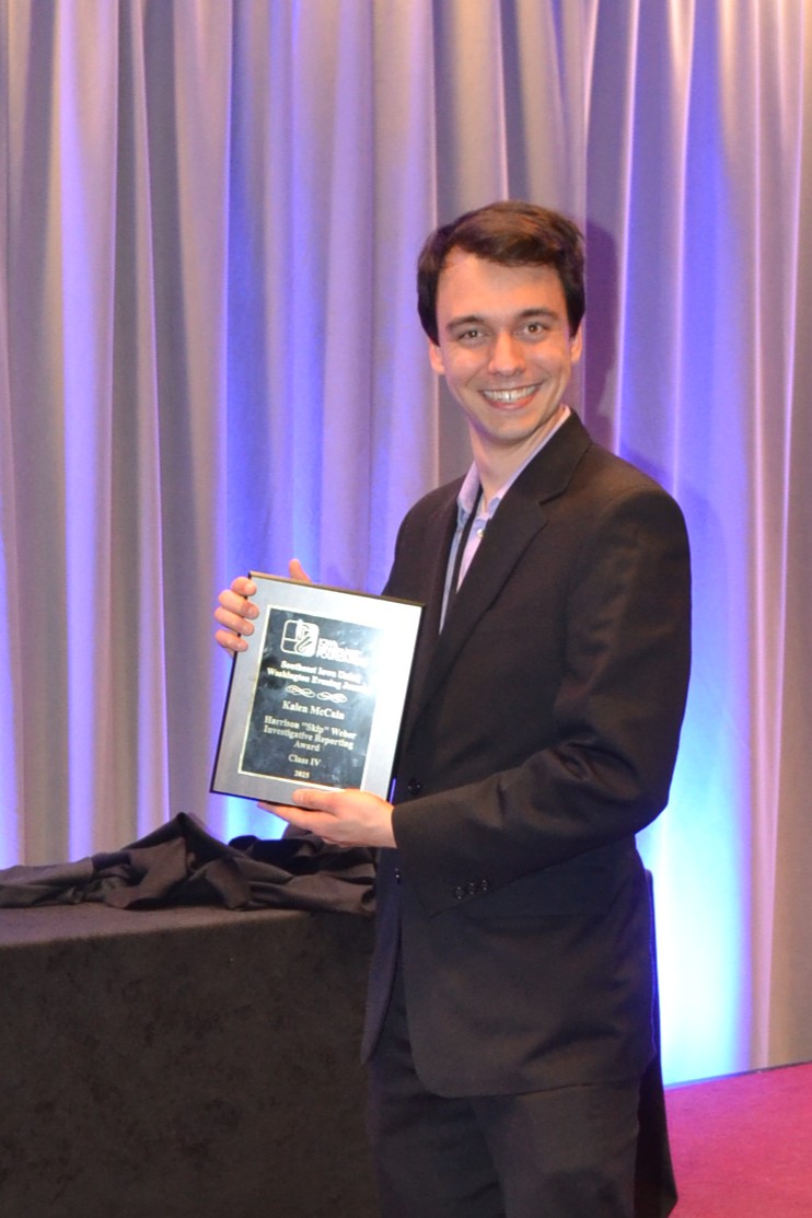 KalenMccain's tweet photo. Late update, but I won the Iowa Newspaper Association's Harrison “Skip” Weber Investigative Reporting Award a few weeks ago, the group's highest honor for investigative journalism. Don't know if I've ever been more proud! https://t.co/iw3046ZA0H https://t.co/9Z3QNSJAmT