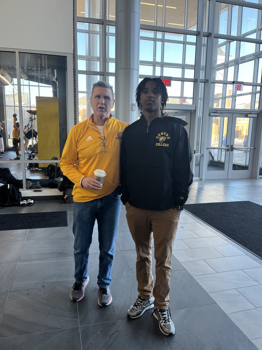 Very appreciative of the invite to witness Kentucky Future Stars alum Anthony “Ant”Barbee sign today with Centre College Football! The love they showed to Ant and family was as off the charts and facilities are 2nd to none! Congratulations “Ant”! #Brotherhood🏈🏈 <a href="/AnthonyBarbee8/">Anthony “Ant” Barbee</a>