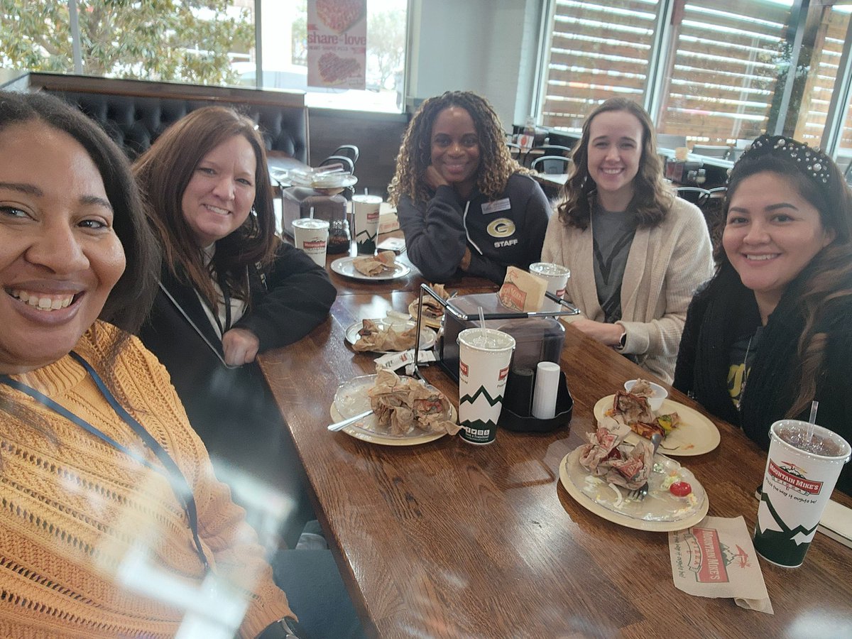 Jasminn Moore tweet media