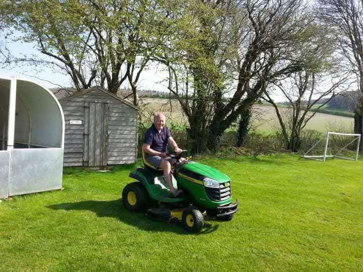 East Dean Football Club tweet media