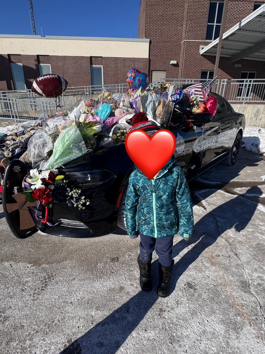 leburbee's tweet photo. I took my son to leave some flowers on @NEStatePatrol Trooper McAcy patrol vehicle. 
At the end, he asked if we could sit in the car and wait for him to come home. I explained not today, but maybe soon we will see a Trooper &amp; can say hi. Thanks #302 for your dedication. https://t.co/MGprLAEHdS