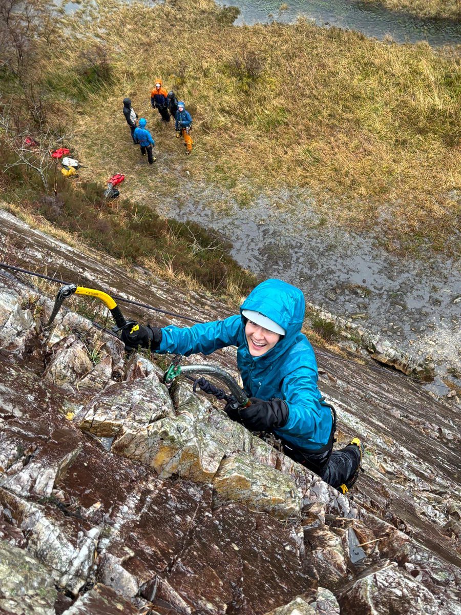 Day 4/5 with @PlasyBrenin in Glencoe.  Gale force winds kept us off the summits - but lots of fun was still had abseiling and dry tooling.  I’ve learned loads this week - keen to come back for the Advanced Scottish Winter Mountaineering Course …