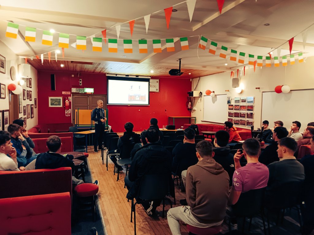 WaterfordGAACG's tweet photo. NEW GAELIC FOOTBALL RULES 🏐👇

Another workshop completed this evening in @StradballyGAAWD, where a large group of players, mentors &amp; administrators were given an insight into the 7 core enhancements, along with #GameAdmin and #Dissent - learnings for everyone #FRCRules #GAA https://t.co/g07pqPvwRm