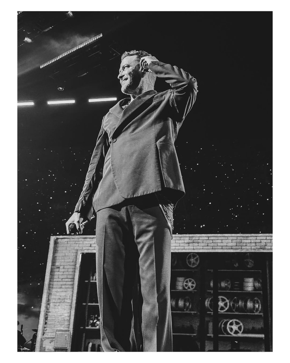JTargentina's tweet photo. 🌎The Forget Tomorrow World Tour - ETAPA 3🌎
🏟️ Little Caesars Arena - Detroit 🇺🇸
Show 92
🤳
nsynchq
itz_not_eazy21
happychild13
#justintimberlake #jt #forgettomorrowtour #FTWT https://t.co/wZpUzehd22