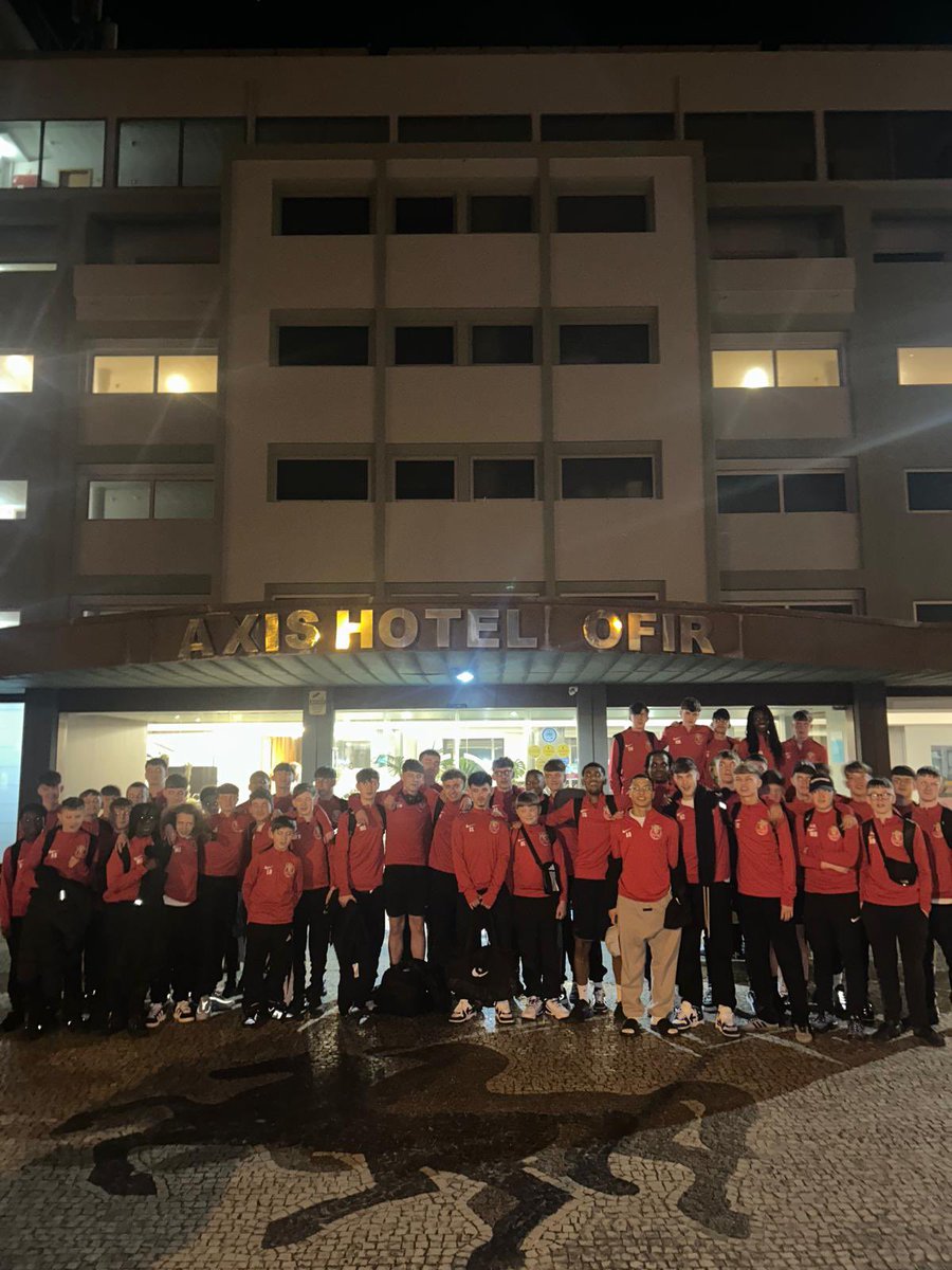 StCuthbertsCC's tweet photo. Day 1 🇵🇹⚽️

The @StCuthbertsHigh ⚽️ Teams have arrived in Porto save and sound 🛬👍

Thank you @Ryanair 

The pre match preparation has begun 😴💤

#StCuthbertsFormingGreatMen 
#StCuthbertsCC 
#Zishaan5Bags https://t.co/DE8Gqe7rnK