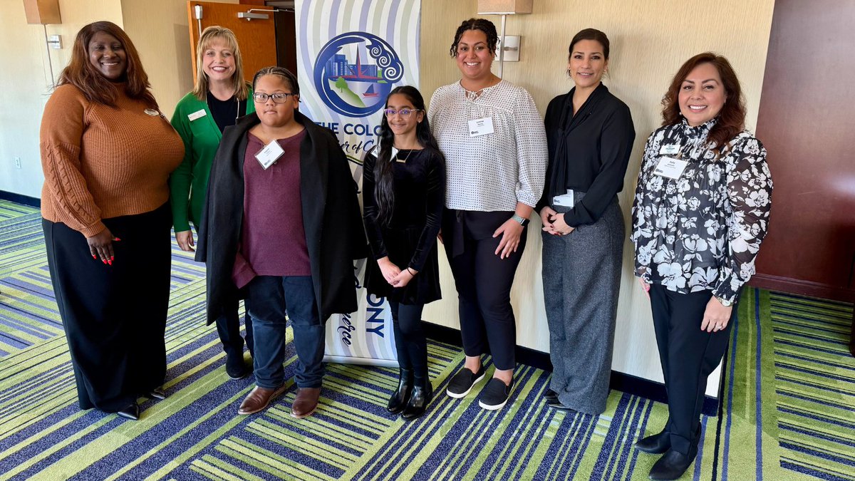 Congratulations to Memorial students Samhitha Jonnada and Logan Taylor and teacher Ms. Ryberg. They were all recognized by The Colony Chamber! Details: bit.ly/4bdPWwx. 👏👏