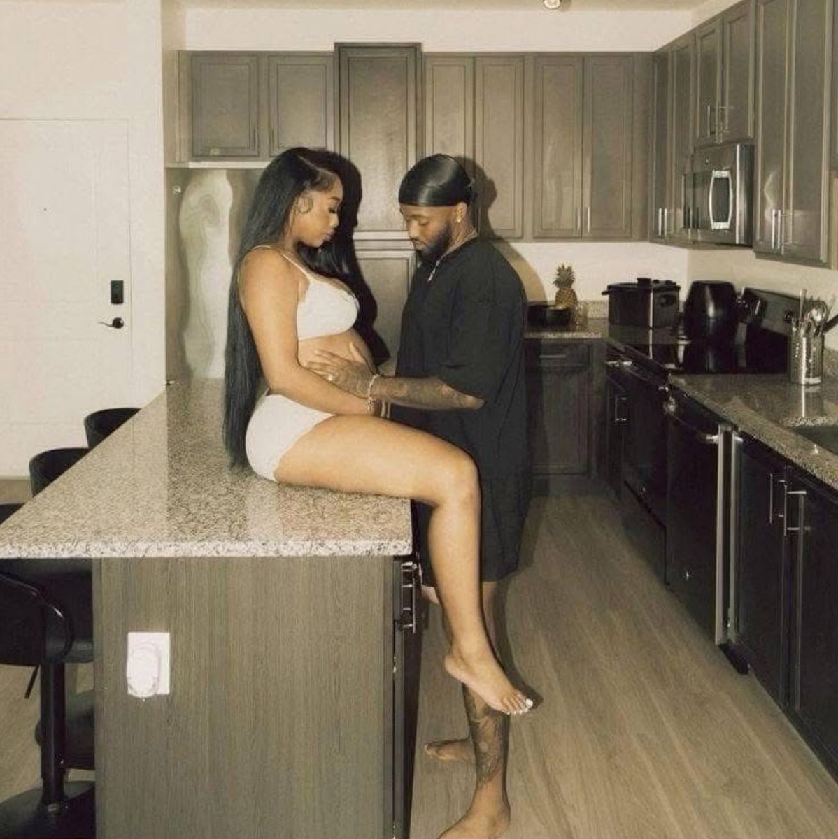 Crazy in love? No thanks. Give me calm, safe, and steady. 🖤