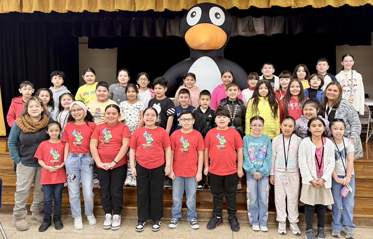StephensES_AISD's tweet photo. Jiji made a visit to the team 2 winter puzzle challenge winner. We won this visit for having the highest average puzzles in team 2. #Math4ward @Arcos1968 @drgoffney @maty_orozco @Mrssmart615 @MINDEduOrg @STARS_902 @SibrianLeticia https://t.co/VNyhLoErto
