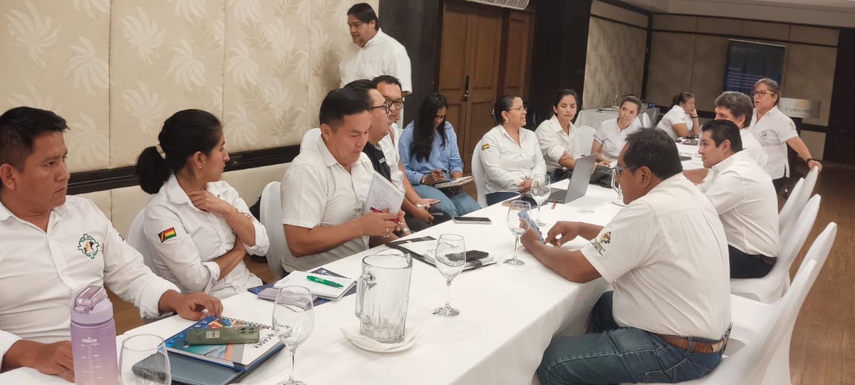 danicubu's tweet photo. #Proyecto Implementación de las Normas de Codex para apoyar la contención y reducción de la resistencia a los antimicrobianos (RAM)transmitidas por los alimentos 🍽️

🗝 Participación de #CIAL en la 3era sesión extraordinaria del comité 
Gracias al Equipo de #Senasag 

#Inocuidad https://t.co/kOJcpK3RZi