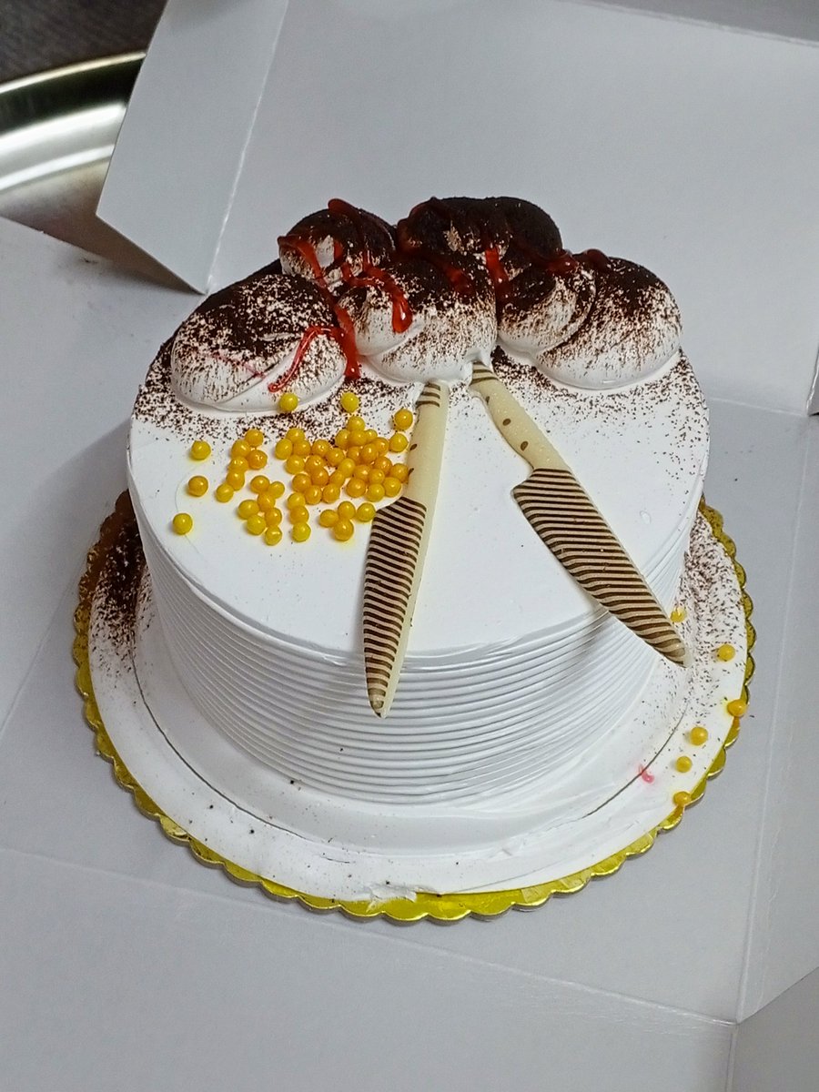 شكد شايف كذب مثل تويتر بي كذابين ماكو