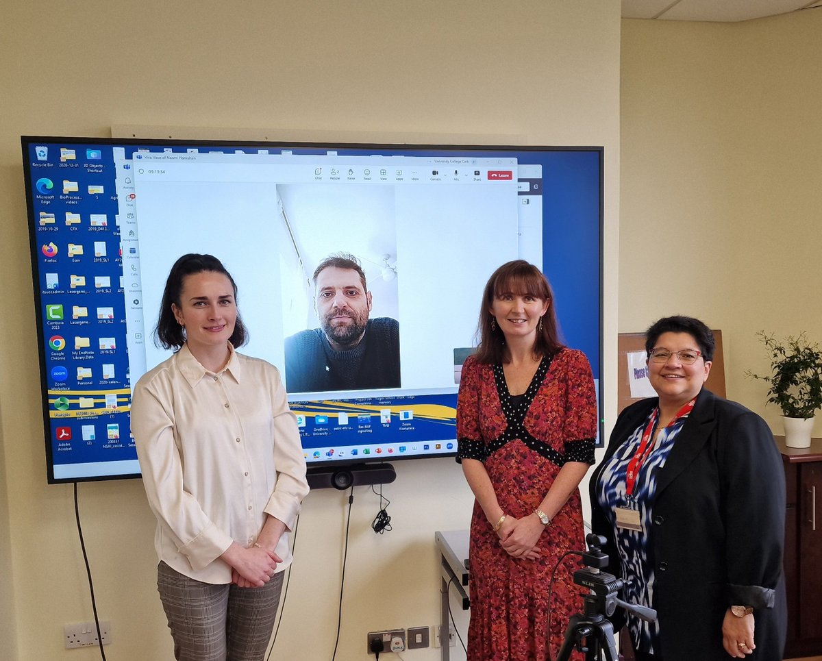 SilviaMelgarLab's tweet photo. Congratulations to Dr @HanrahanNaomi, latest PhD from Melgar lab!! Thanks to the examiners @Brunorm84 & #aileen houston, independent chair #eoin fleming, co-supervisor @ken_nally @Pharmabiotic @UCCMedHealth @Researchirel #ProudPI https://t.co/NaMIttHYRG