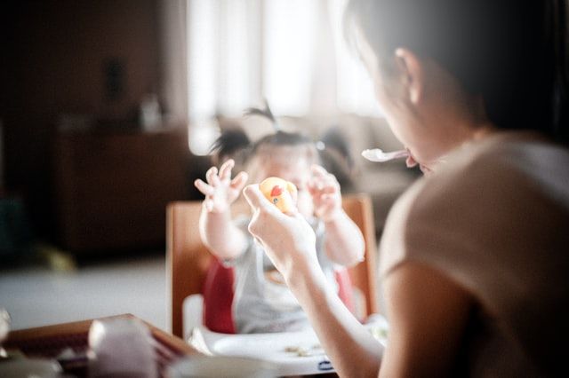 FamilyCentred's tweet photo. Learn how ABA can help with feeding issues in this blog post: https://t.co/4m4mGhaMNj https://t.co/bPbXi5HIfj