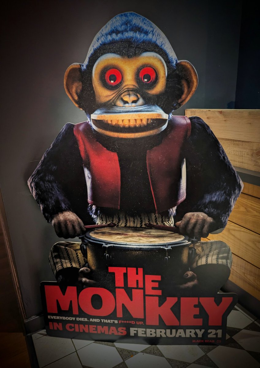 #TheMonkeyMovie is fucking insane 

One of the best <a href="/StephenKing/">Stephen King</a> adaptations ive seen. 
The <a href="/elijahwood/">Elijah Wood</a> bit.. 😆 

"..twisting the night away.. 🎶"