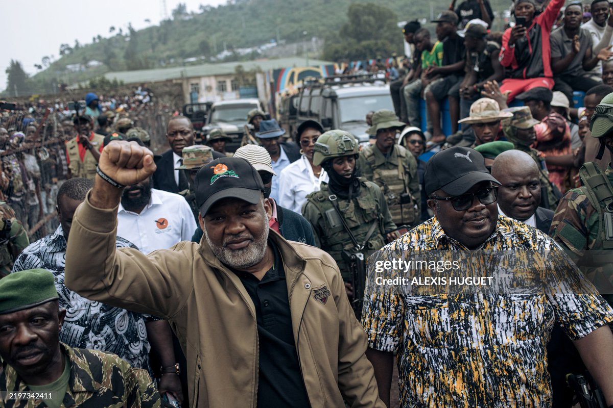 🧵 THREAD | Une campagne de désinformation contre mes amis rwandais et le "libérateur" Nangaa !
On l’accuse de n’avoir capturé aucun FDLR à Goma… Mensonge ! Nos câbles et caméras viennent de révéler la vérité incontestable : les dépouilles des FDLR neutralisés sont bien là ! 📸