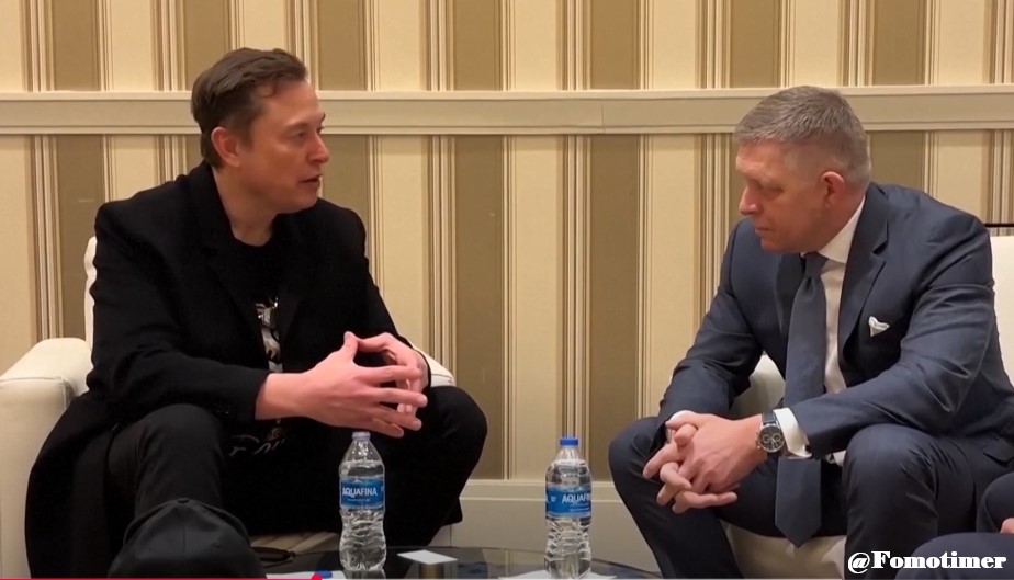 🚨 Big news!
🇸🇰 Prime Minister Robert Fico met with Elon Musk in the USA today, February 21, 2025. They discussed: 
 
- The abolition of USAID  
- Tariffs on cars between the EU and USA 🚗  
- Investment opportunities in Slovakia, including Tesla and AI data centers 💡

Fico