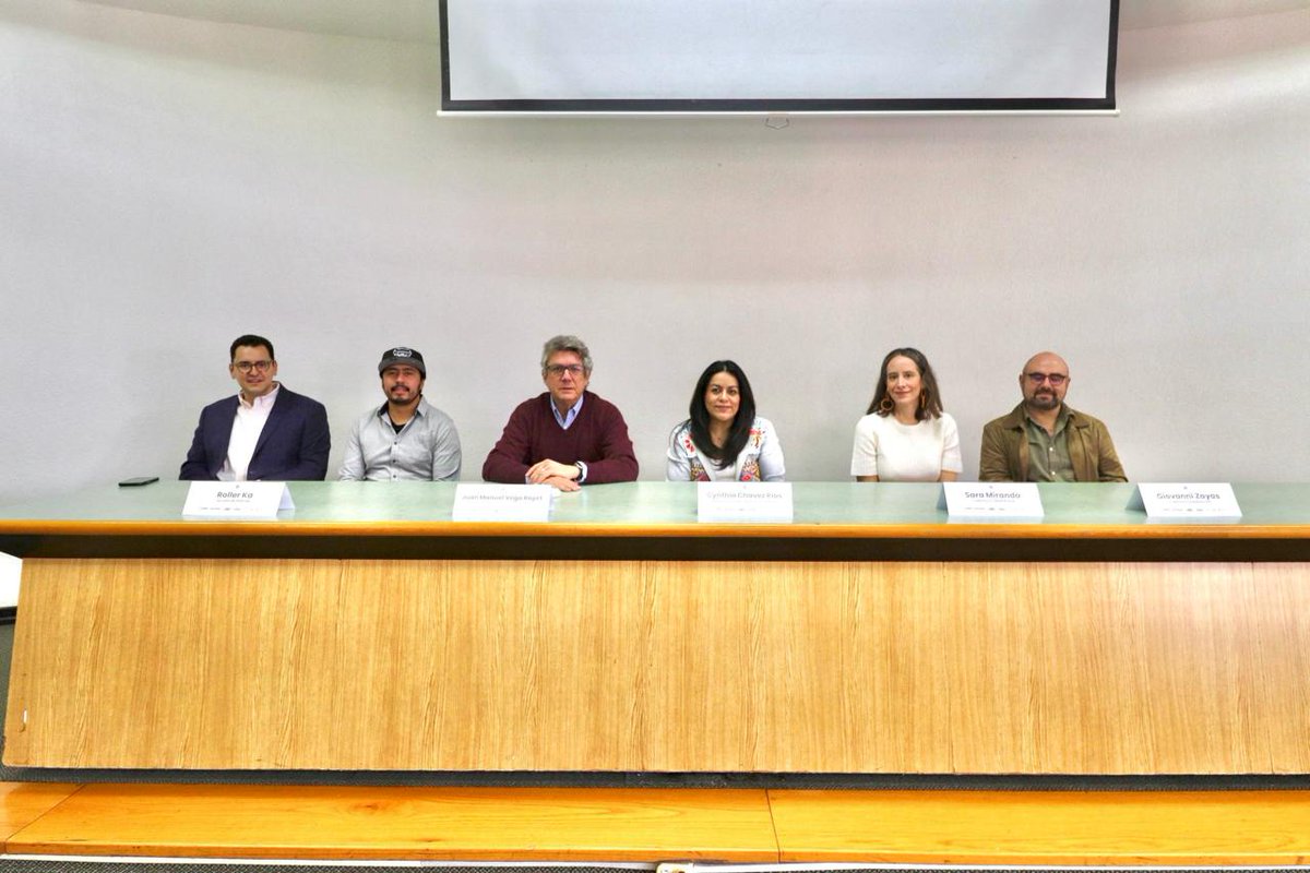 Gob_Puebla's tweet photo. 📢El Gobierno de Puebla bajo la encomienda del mandatario @armentapuebla_, a través de la @MTGobPue, realizó el Pre-Foro Nacional de la Bicicleta, un espacio de diálogo y reflexión sobre la movilidad sostenible. El evento reunió a expertos, activistas, ciudadanas y ciudadanos interesados en el impulso del ciclismo urbano como una alternativa viable para el transporte en la ciudad.

⬇️ Conoce más detalles en el primer comentario ℹ️👇