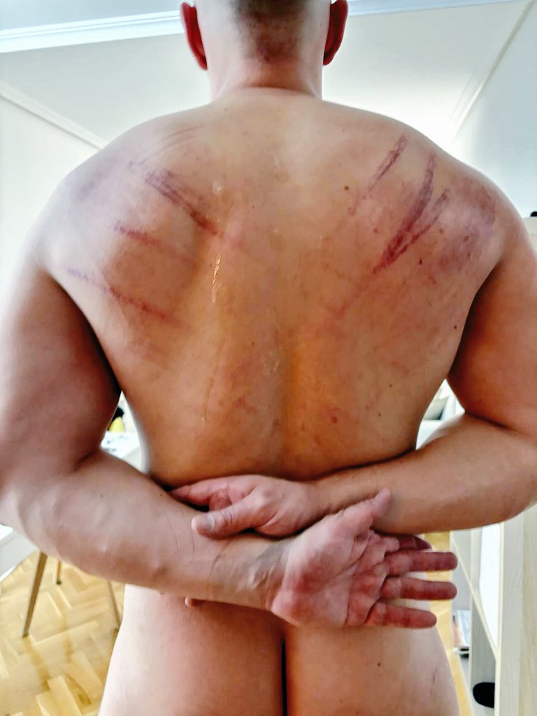 Visiting <a href="/MuscledAlphaDom/">Kidnapper</a>