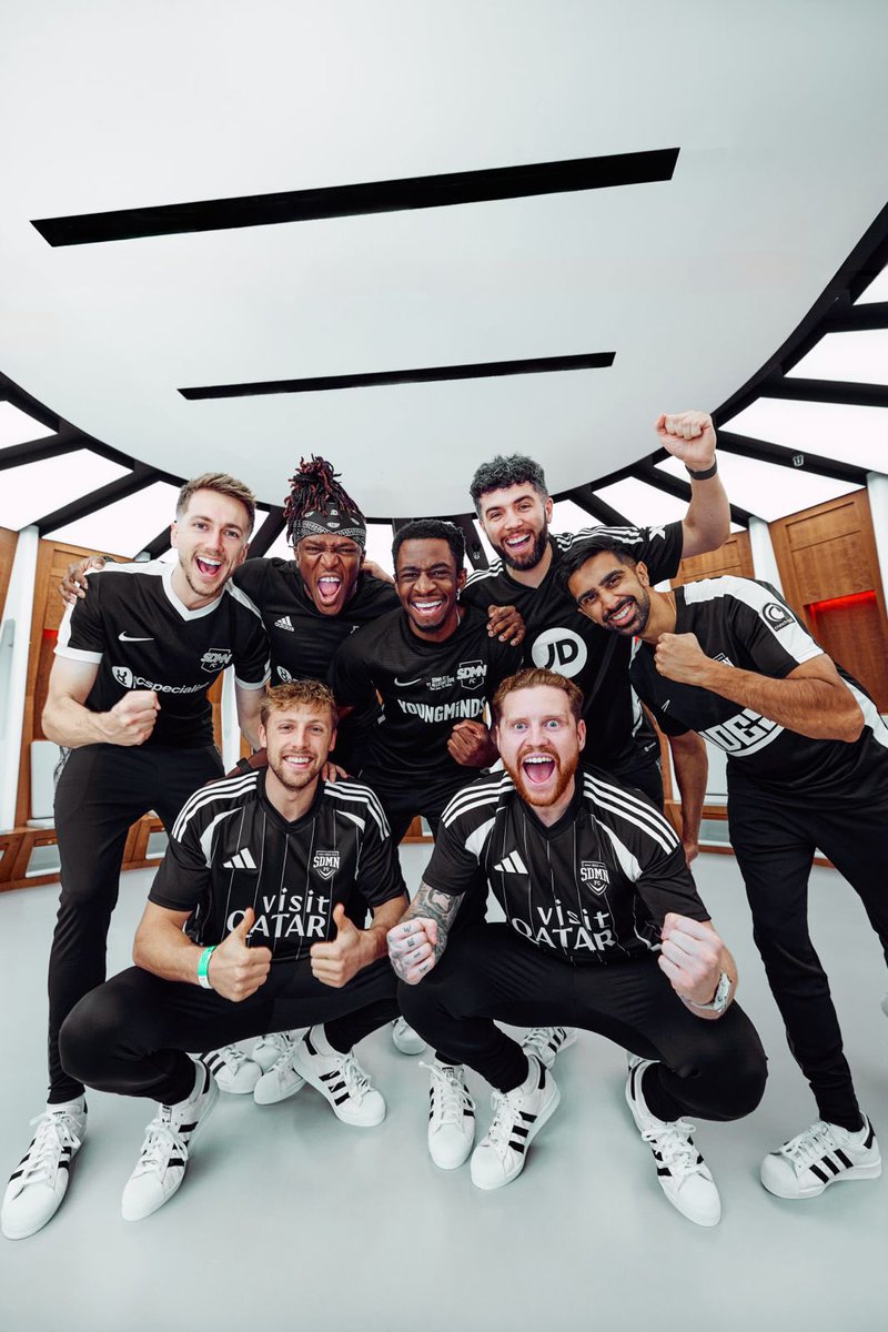 Iwalker0317's tweet image. Someone out there sees you as their lighthouse, their way home in the dark, their shelter in the storm. Keep going, for them.💫🤍

They are my comfort people. Always bringing a smile to my face when I need it the most. Thank you for all that you do boys.🥹