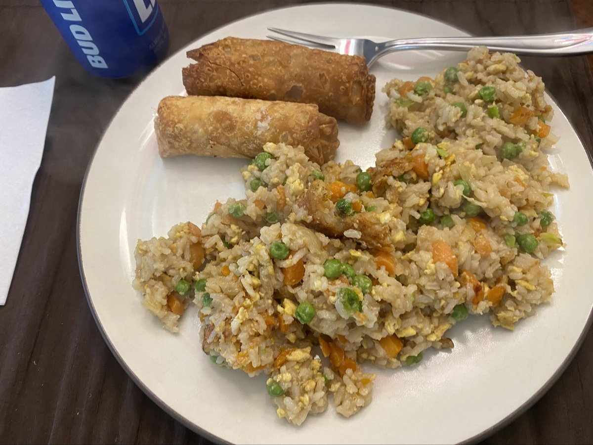 TurfSpartanLord's tweet photo. Little bit of egg fried rice and veggie egg rolls tonight for dinner.
#PreGameMeals #GOGreen https://t.co/DJdeMgCscW