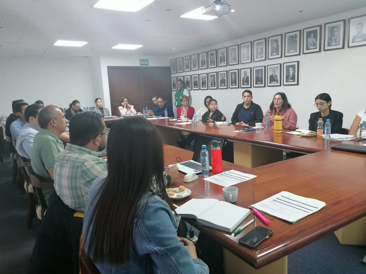 careintra's tweet photo. ¡Gracias a nuestras empresas afiliadas por su asistencia al curso "Funcionamiento de las Comisiones de Seguridad e Higiene"! Su compromiso con la seguridad es clave.

Agradecemos al IMSS y al CRESTCAP por su apoyo. ¡Juntos promovemos una cultura de seguridad! #SeguridadLaboral https://t.co/HU6s4EqcnB