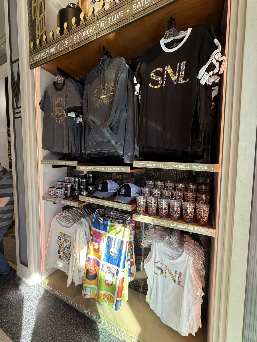 ParksAndCons's tweet photo. The Universal Studio Store remains all dressed up for SNL’s 50th #AtUniversal #UniversalStudiosHollywood https://t.co/qX0uGNqKhS