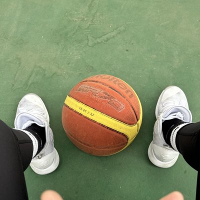 #NewProfilePic (新個人資料照片)