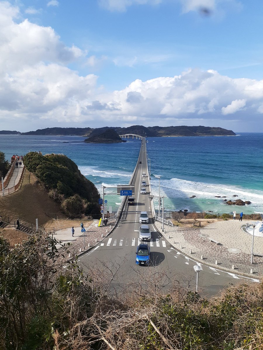角島大橋行ってみました
あまりの絶景に見惚れちゃった
海きれいだな