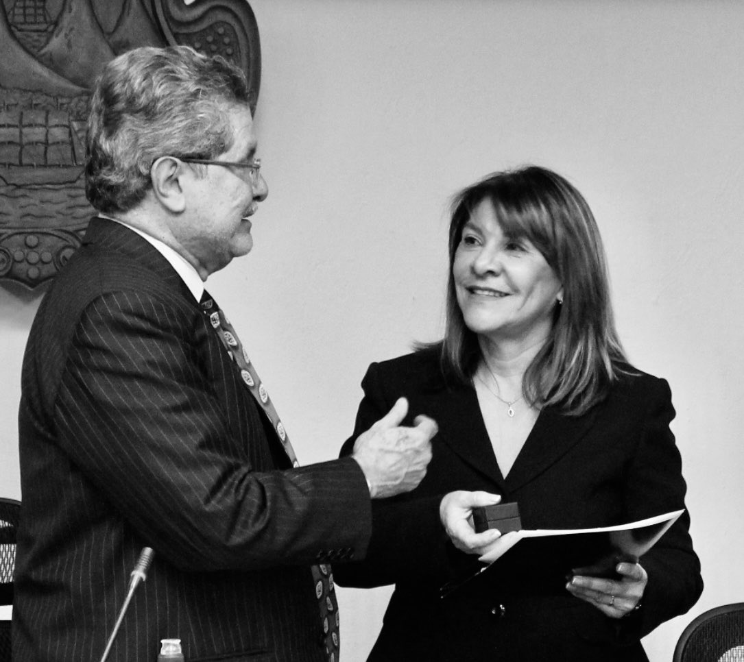 Patricia Solano Castro: ¿Cuánto costó el pin de magistrada? ¿Quién lo pagó?  ¡Cuéntele al Nacho #prensacanalla!