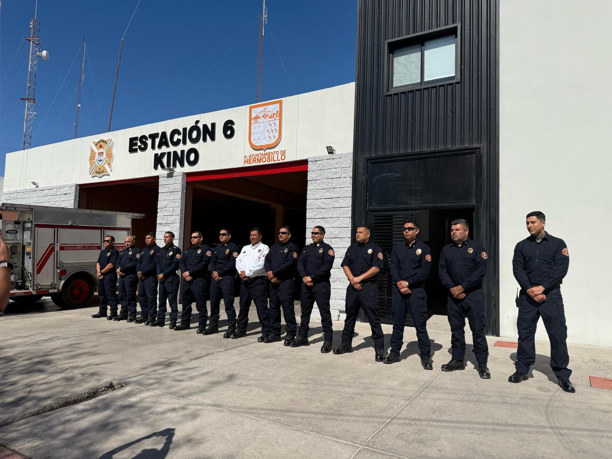 eduardoacunap's tweet photo. 🔥👨‍🚒 Hoy, junto al alcalde @tonoastiazaran, inauguramos la nueva Estación de Bomberos en #BahíaDeKino, equipando así a la comunidad con mejores instalaciones para reforzar la operatividad de las y los @bomberos, garantizando más seguridad para Bahía de Kino y sus alrededores. 🚒💪