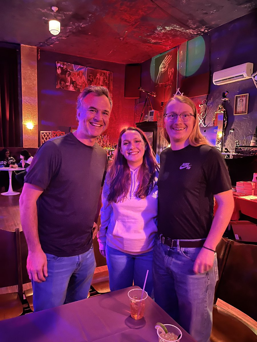Cattyrose123's tweet photo. ITS MATT FARLEY!!!!! https://t.co/lVD9BrKnLq