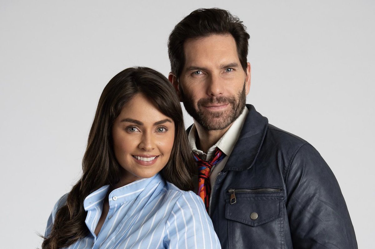 MasRatingTV's tweet image. La telenovela #JuegosDeAmorYPoder (adaptación de la telenovela chilena #JuegosDePoder) llega a Estados Unidos 🇺🇸.

Gran estreno, lunes 17 de marzo a las 10PM/9C por #Univision.