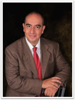 arcanopolitico's tweet photo. https://t.co/CIKiStaLXP Premio Colibrí de Oro 2025: Reconocimiento a la Trayectoria del Dr. Hugo Carrasco Soulé #tv_lex | Revista Primera Instancia https://t.co/GMEQSwKysD