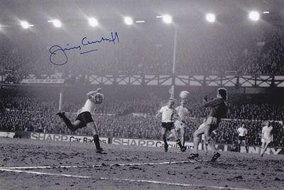 Arguably the best ever United moment at Goodison Park. Everyone who was there would say...what a night. On and off the pitch.